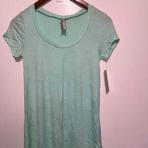 JO&CO Women's Mint Green Scoop Neck Short Sleeve T-Shirt Size Small NWT‎